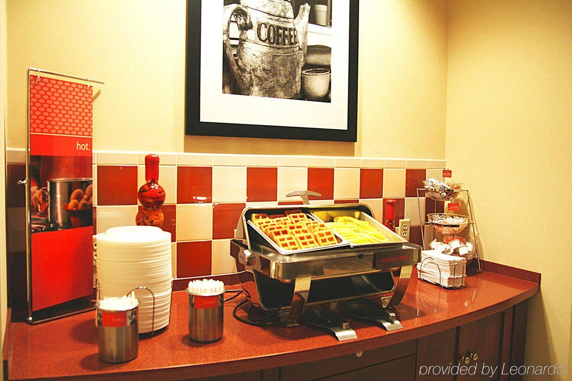 Hampton Inn & Suites By Hilton Plymouth Restaurant foto